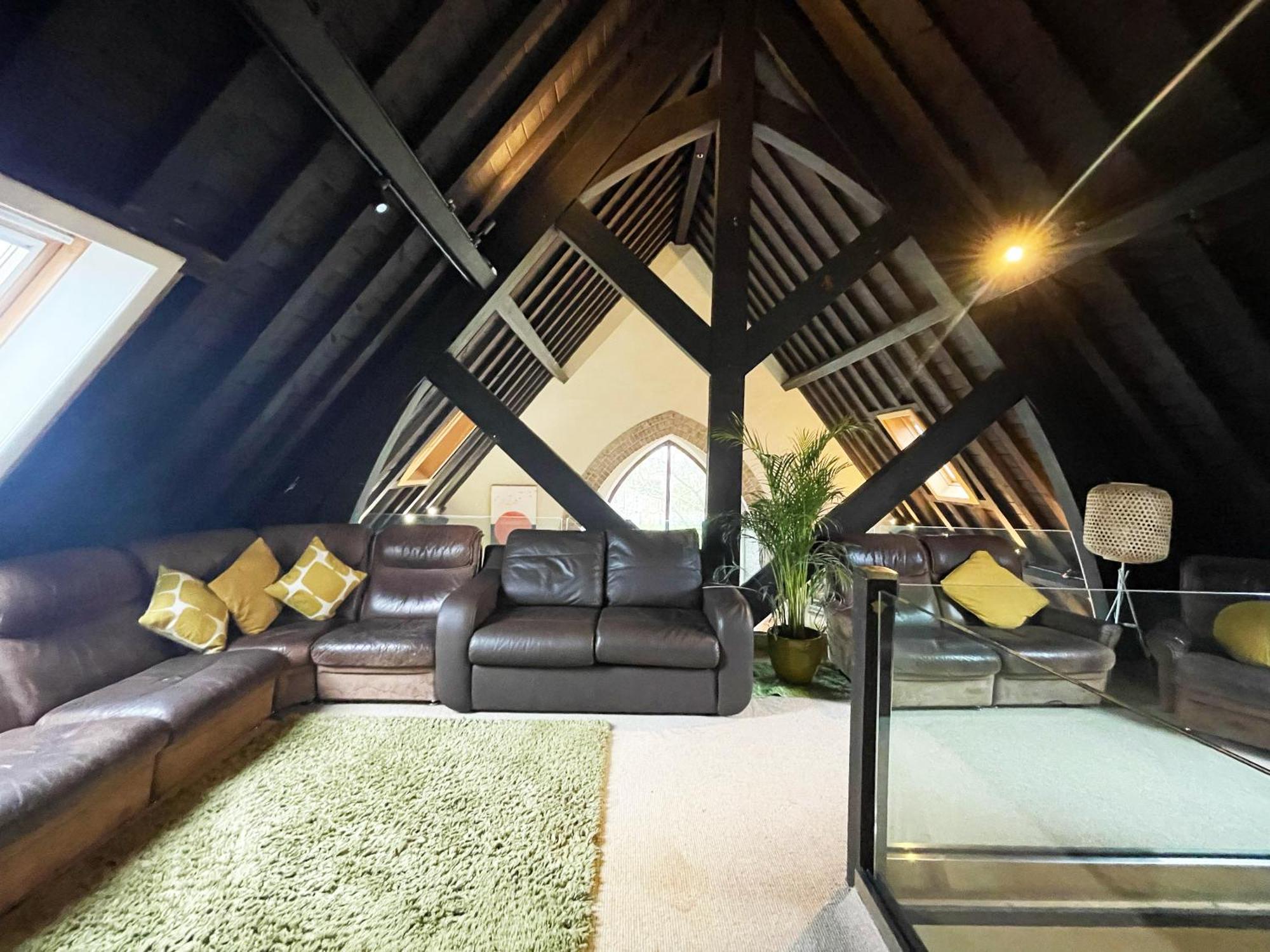 Unique Crystal Palace Park Church Conversion Apartman London Kültér fotó